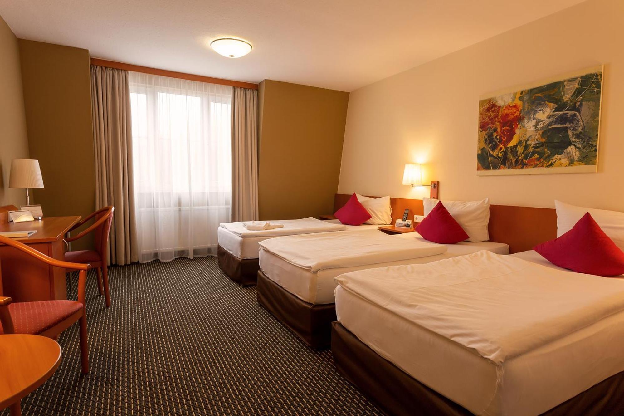 Central Hotel Loewen Фелдкирх Стая снимка