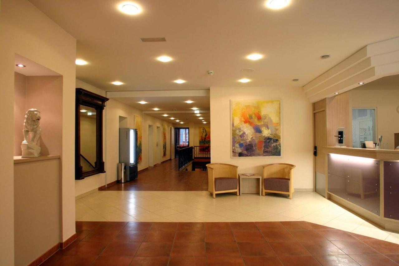 Central Hotel Loewen Фелдкирх Екстериор снимка